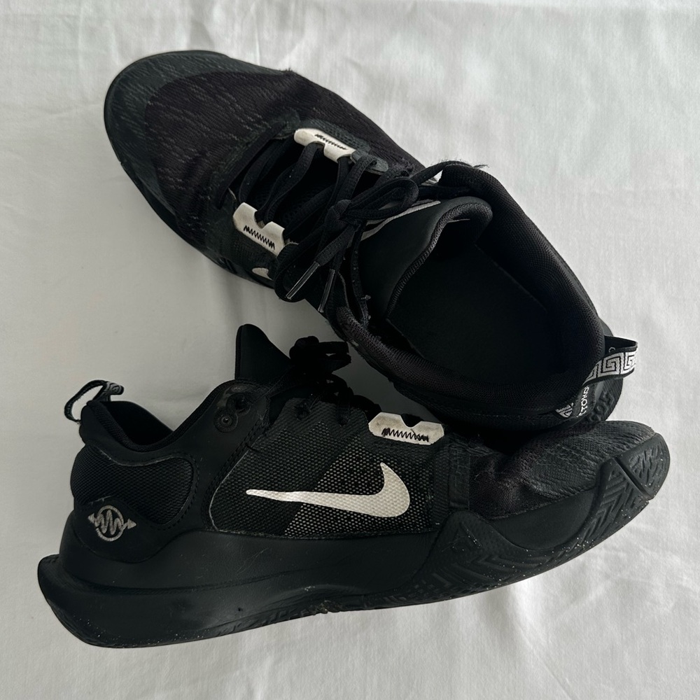 Nike Black and White Running Shoes